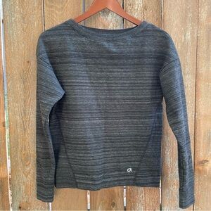 GAP FIT Women’s Gray Long Sleeve Pullover Crew Neck Sweatshirt Size XS